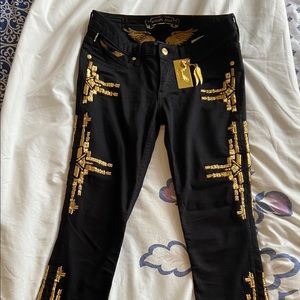 Robin’s jeans size 27, run small more like a 26